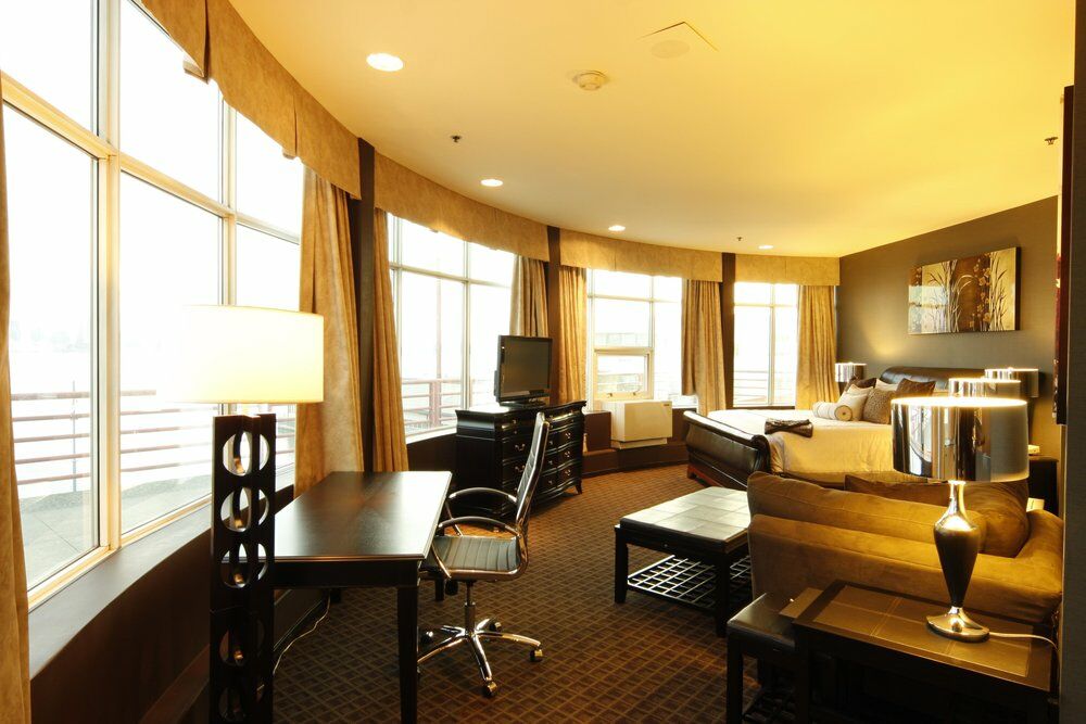 The Lonsdale Quay Hotel North Vancouver Eksteriør bilde